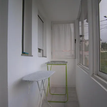 House In Quiet Place, Free Parking Hébergement de vacances *