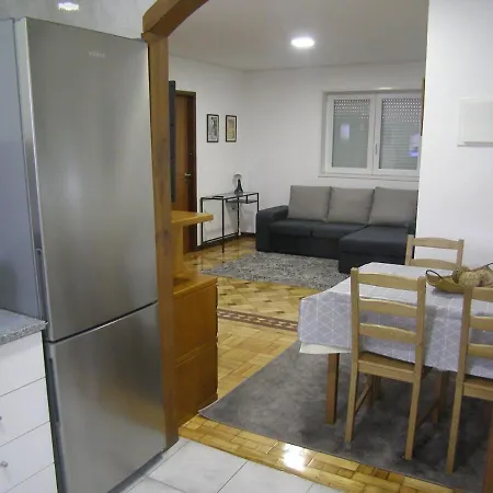 House In Quiet Place, Free Parking Sao Roque (Aveiro)